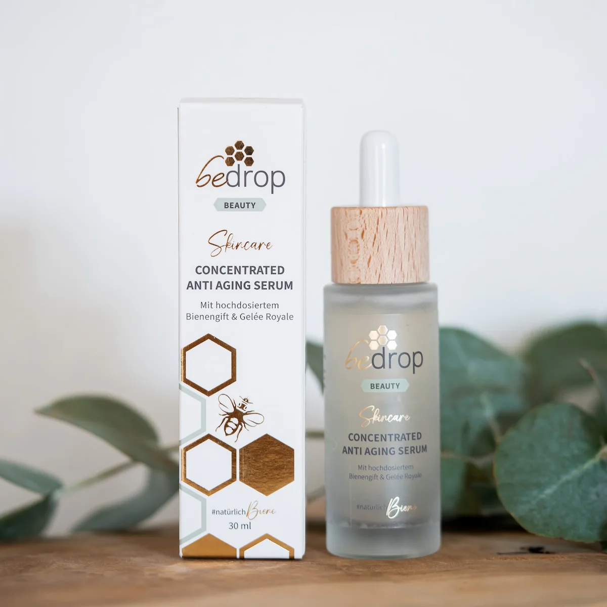 Vorteilsset: 3x CONCENTRATED ANTI AGING SERUM / Gesichtsserum mit hochdosiertem Bienengift & Gelée Royale - 30ml - Image 3